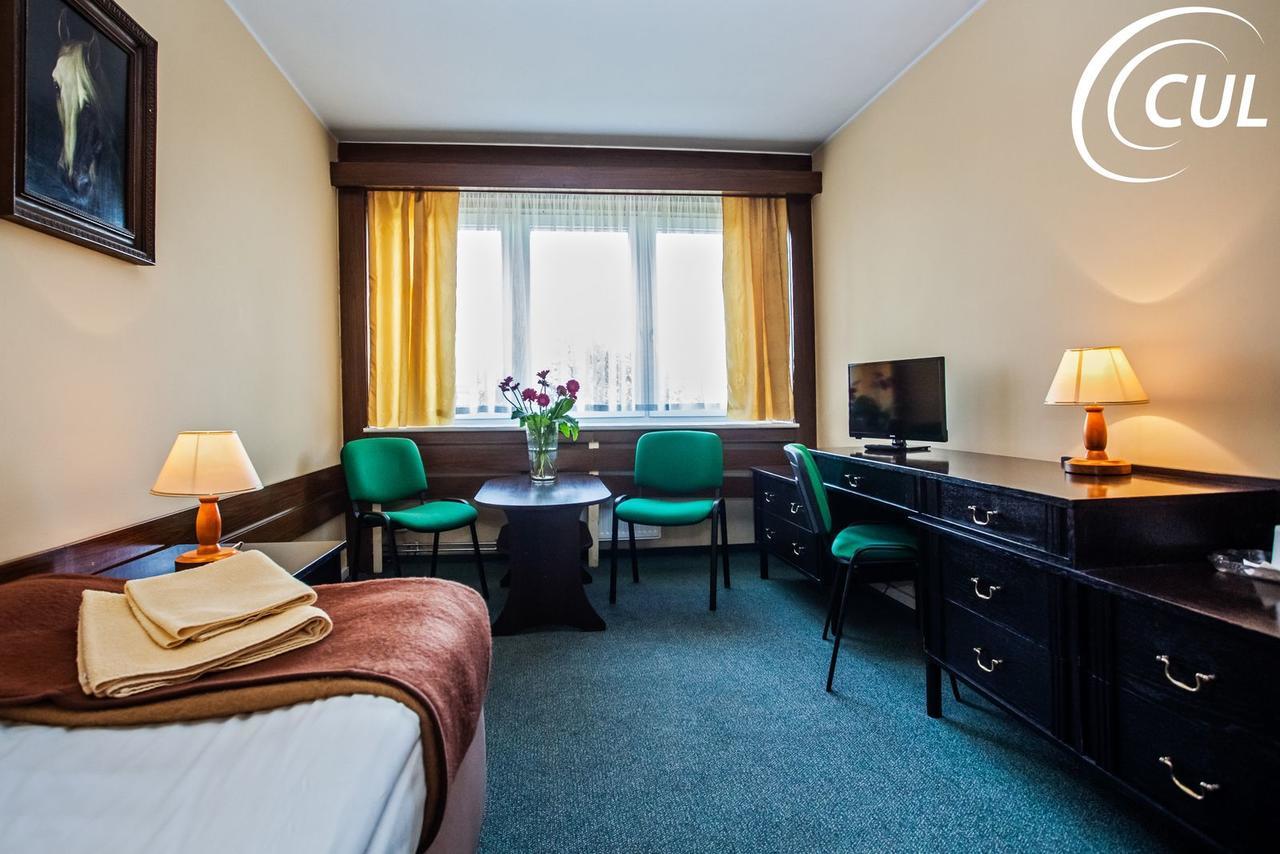 Aparthotel Olimpia à Poznań Extérieur photo